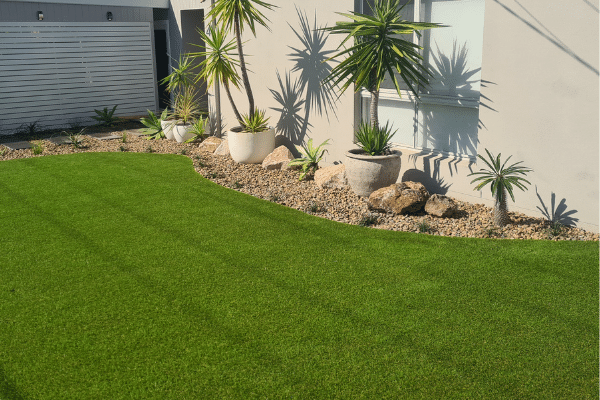 Synthetic Turf for Front & Backyard Lawns
