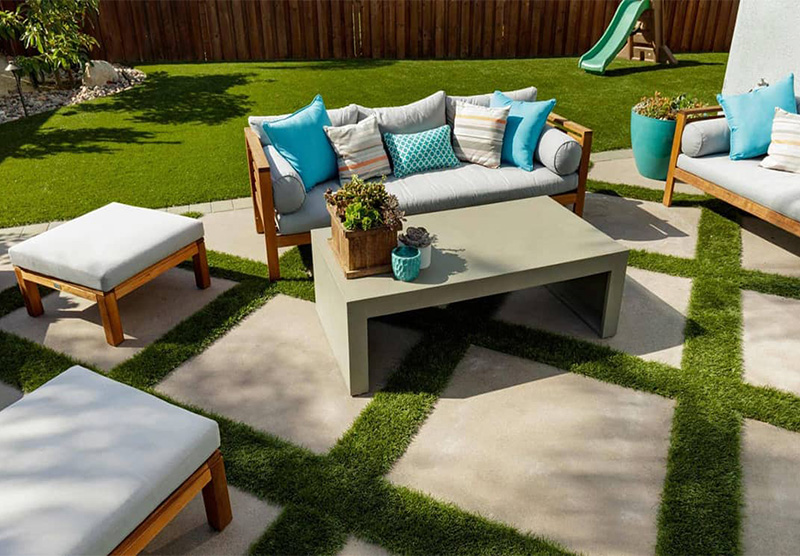 Benefits of Installing Synthetic Grass To Your Outdoor Entertaining Areas
